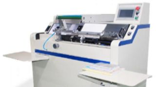 Flux de travail de la machine à relier les bobines en spirale en plastique